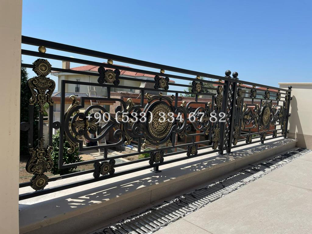 villa-balkon-korkuluklari